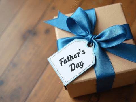free clipart illustration of fathers day gift box (7)